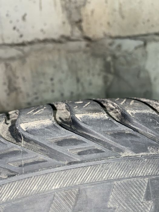 Шины зимние 275/65 R17