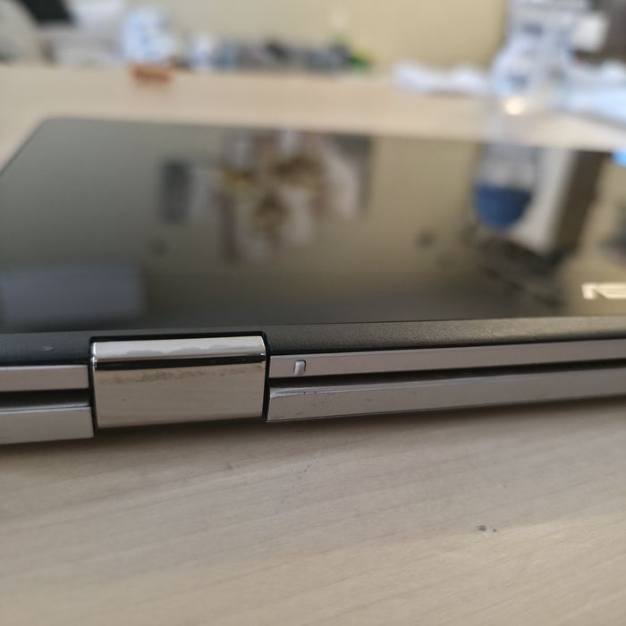 Asus Zenbook Flip 14 UX461U
