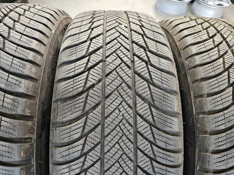 4 Anvelope IARNA 225.60.17 'Bridgestone' [dot 2022] ;stare foarte buna
