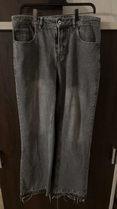Blugi Zara Man Grey Flared / Wide Leg – Mărimea M (EUR 40)