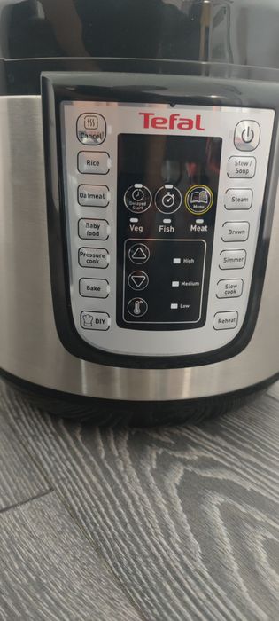 Мултикукър Tefal CY505E30 One Pot