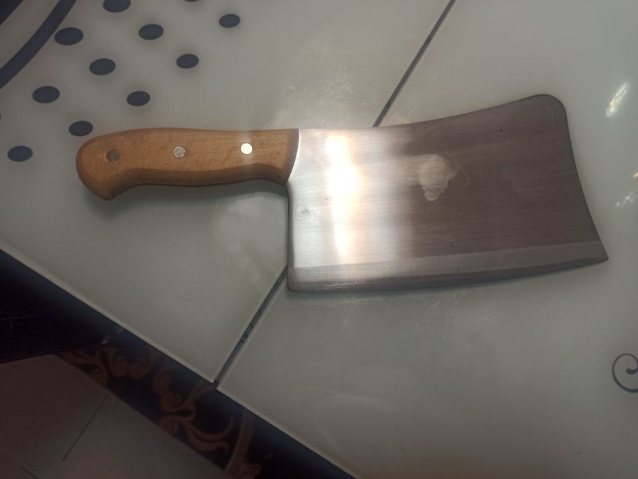 Продават се сатър