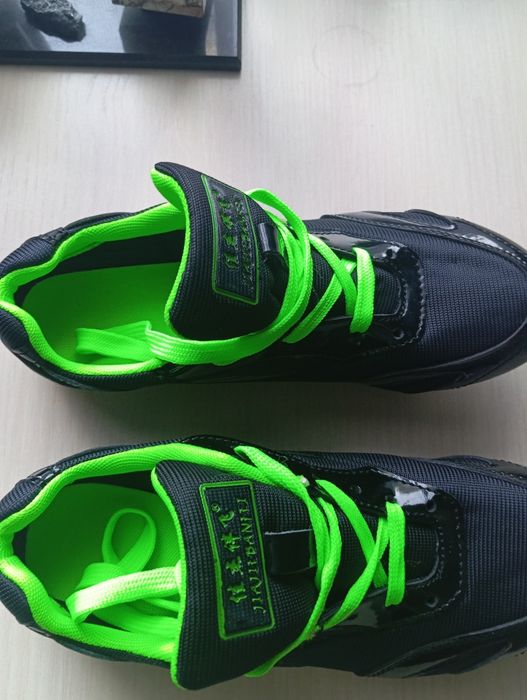 Продам шиповки 38р