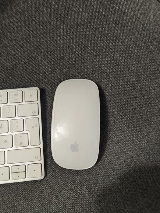 Tastatura Apple Magic A1314 + Mouse magic 1