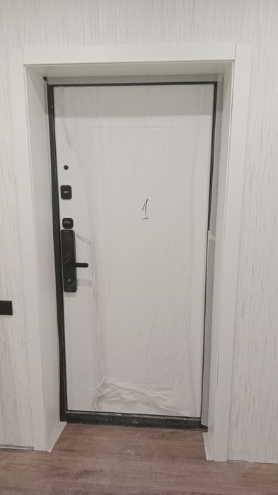 Установка входных дверей