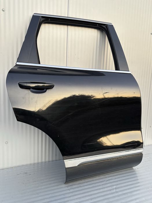 Usa dr spate vw Touareg 7P  cod de culoare LC9X 2011-2015