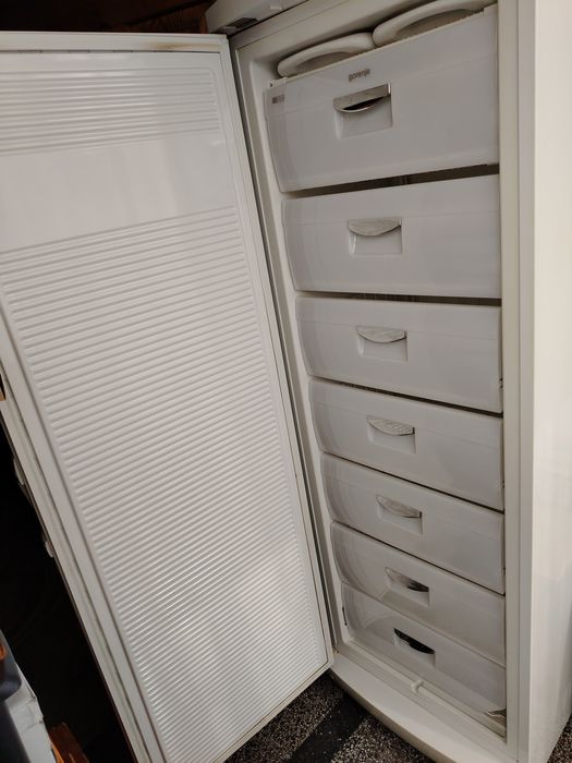 Фризер Gorenie със седем чекмеджета