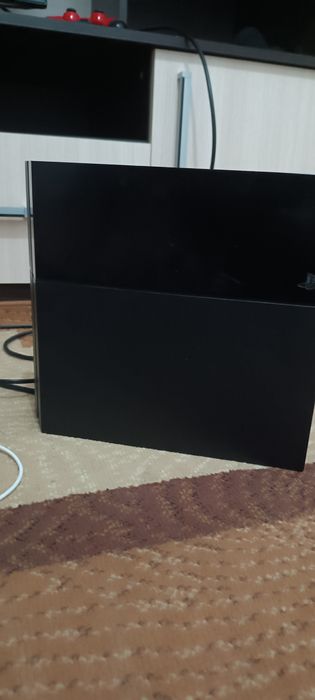 Playstation 4 состояние идеальное