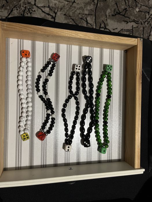 Броеници . 30 лева 60 и 90