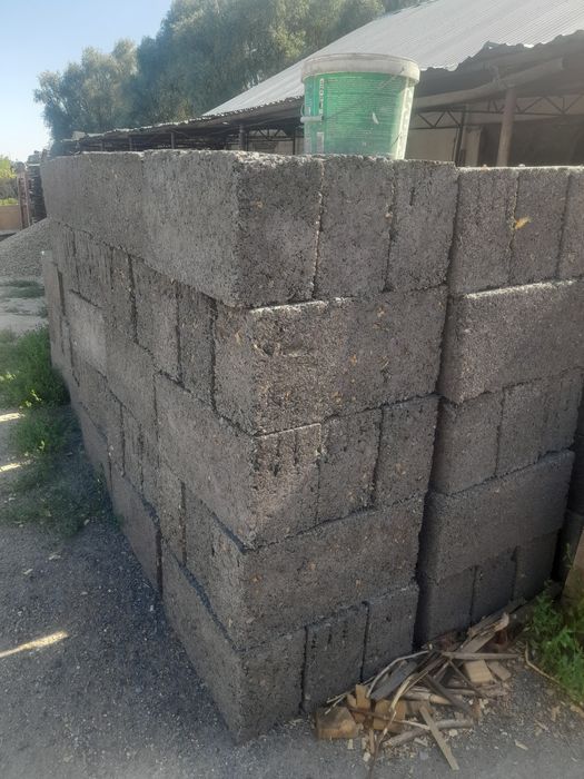 Арболит блоки из древесины.