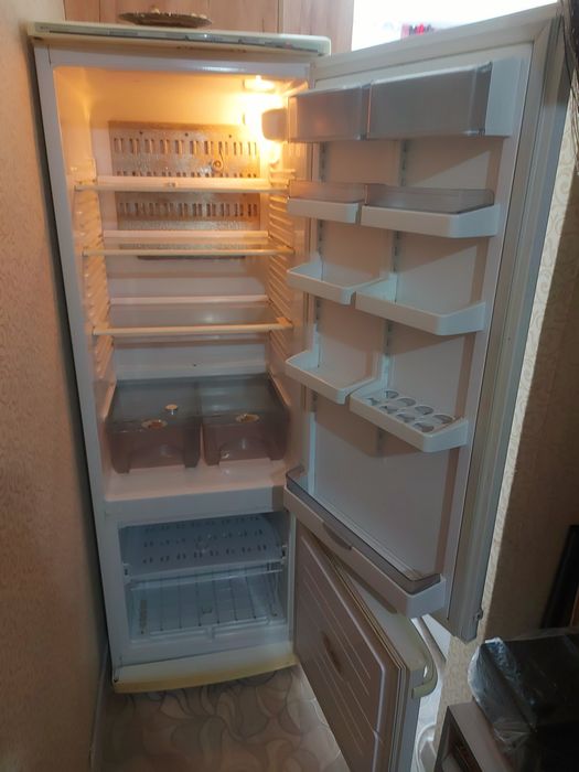 Продам б/у холодильник Минск