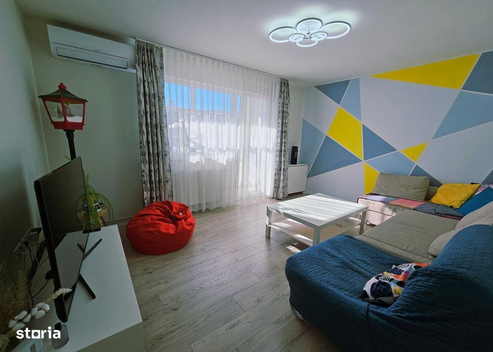 Apartament 4 camere, 77 mp,decomandat, etaj intermediar, parcare, Casa — fotografia 1