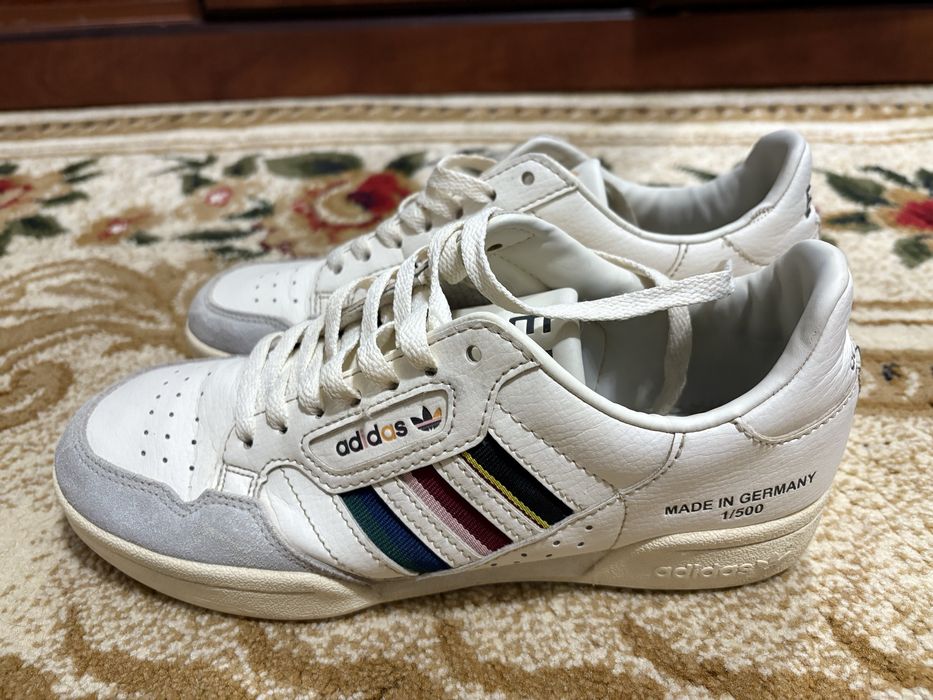 Адик кроссовка рз40-41