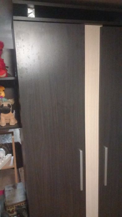 Vind sufragerie formata din 3 corpuri