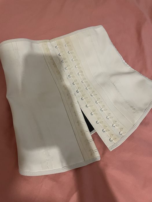 Корсет для коррекции фигуры