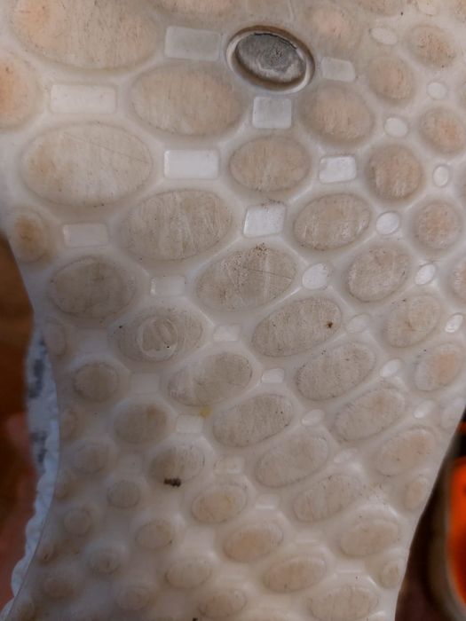 Кроссовки для девочки 40-размер