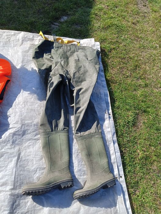 Cizme pescuit  nefolosite