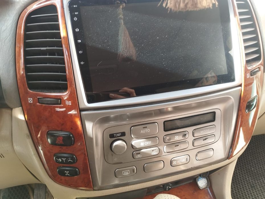 Машина Toyota Land cruiser продам