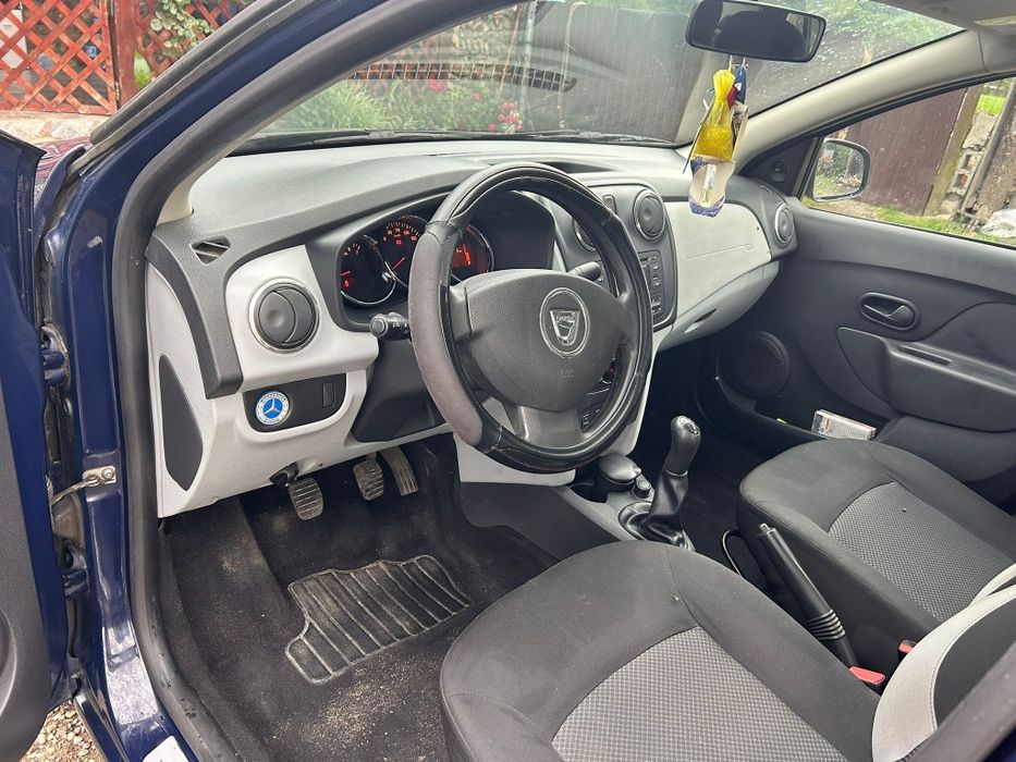 Vând logan 2 din 2013