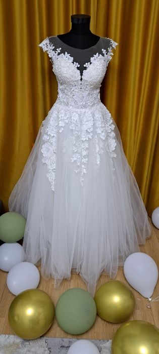 Vând rochie de mireasă