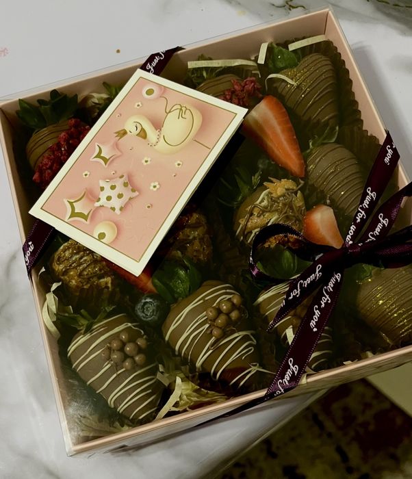 Лучший подарок – клубника в шоколаде