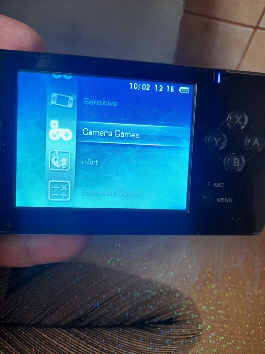 Vând consola multimedia Conny