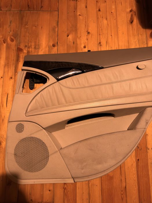 Mercedes w211 кори с щори