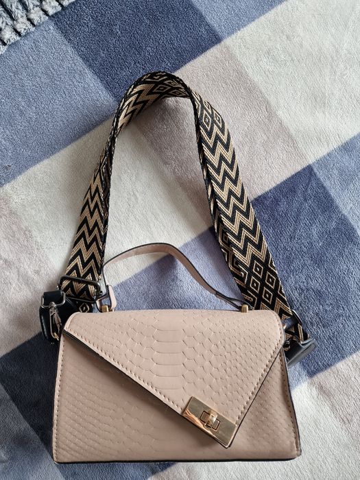 Продам женскую сумку