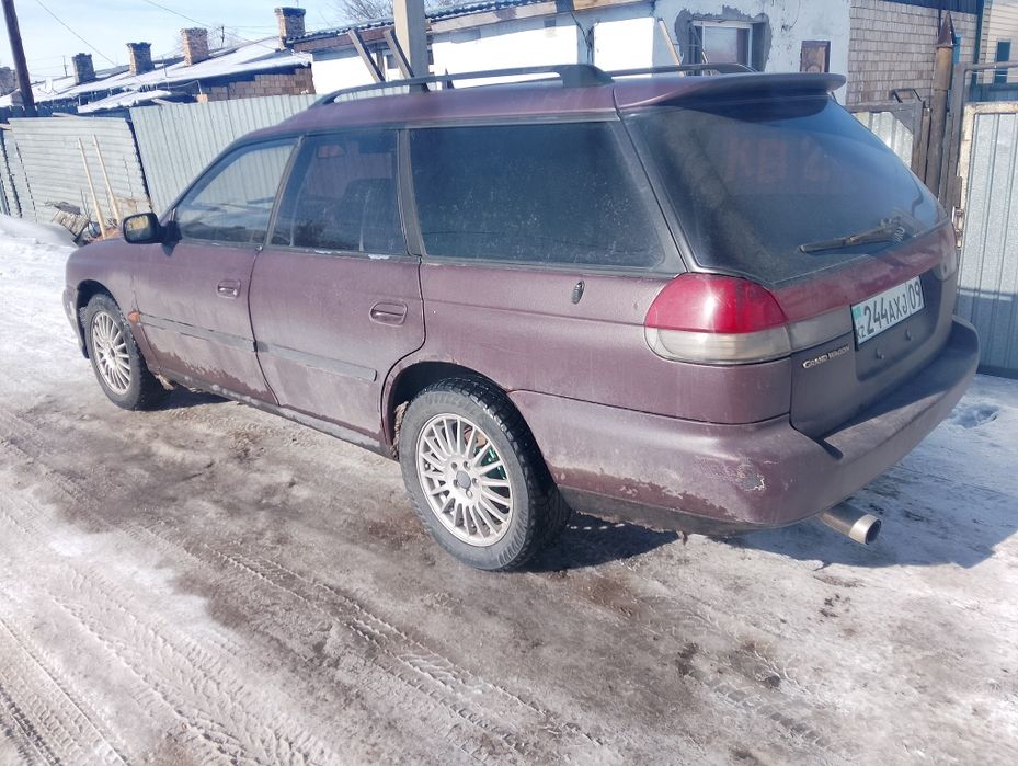 Субару Легаси ...