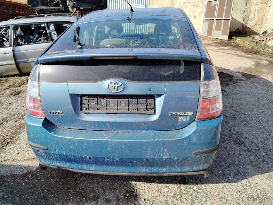 Toyota Prius 1.5VVTI Hybrid на части
