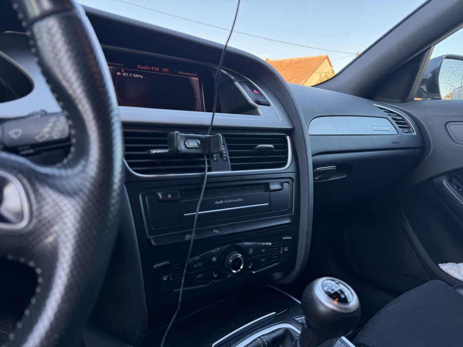 AUDI A4 Avant 2011 — imagine 5
