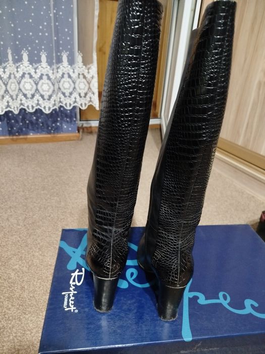 Продам сапоги женские