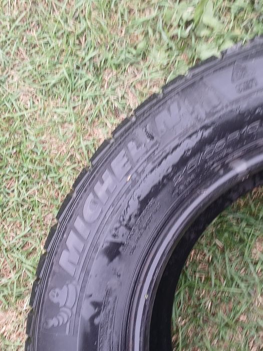 Vind cauciucuri  sau schimb cu diverse