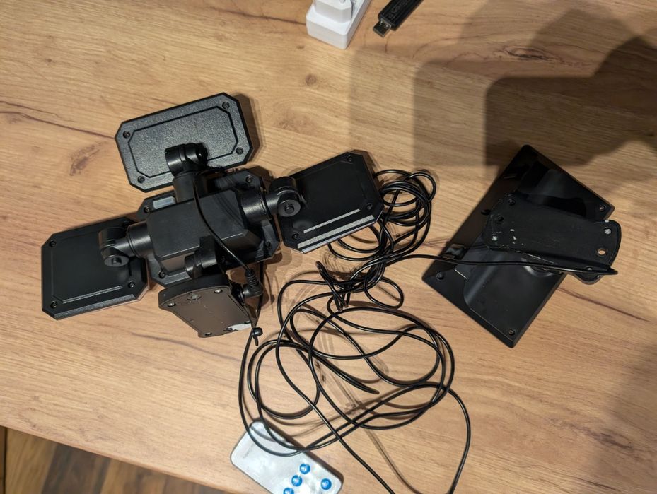 Proiector led  Solar  333 LED ip65, Telecomanda, senzor noapte\