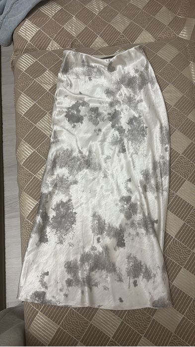 Юбка красивая атлас