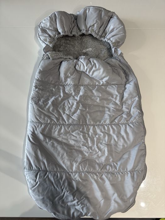 Универсално чувалче за бебешка количка