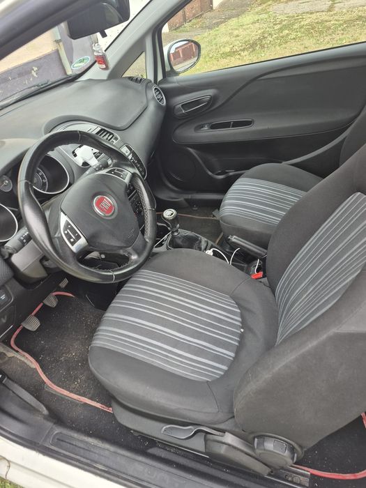 FIAT Punto 2011 — imagine 2