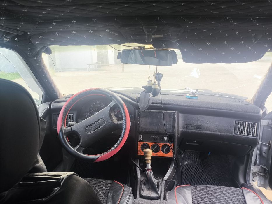 Продам Ауди 80 б3
