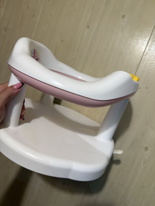 Продается стульчик и ванночка
