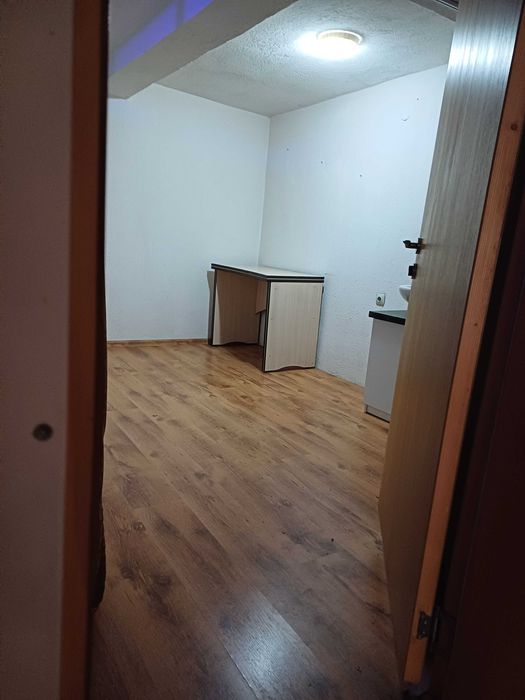 Дава се под наем Магазин в Стара Загора, Операта - 56 кв.м за 229.5 € - Снимка #1