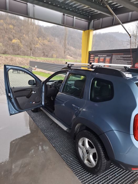Vând Duster 1.5 dci