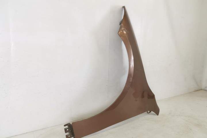 Оригинален ляв преден калник в добро състояние / Mercedes-Benz CLA-Cla