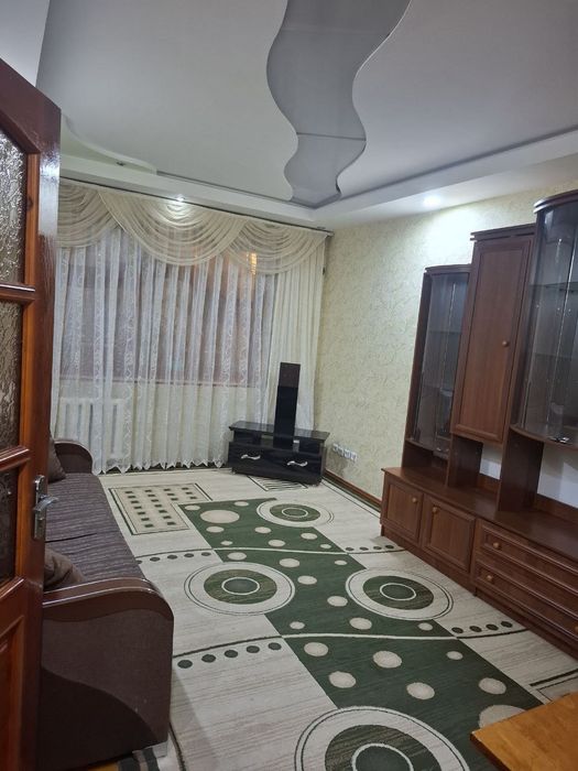 Юнусабад-8,, 3х комнатная. Школа 260