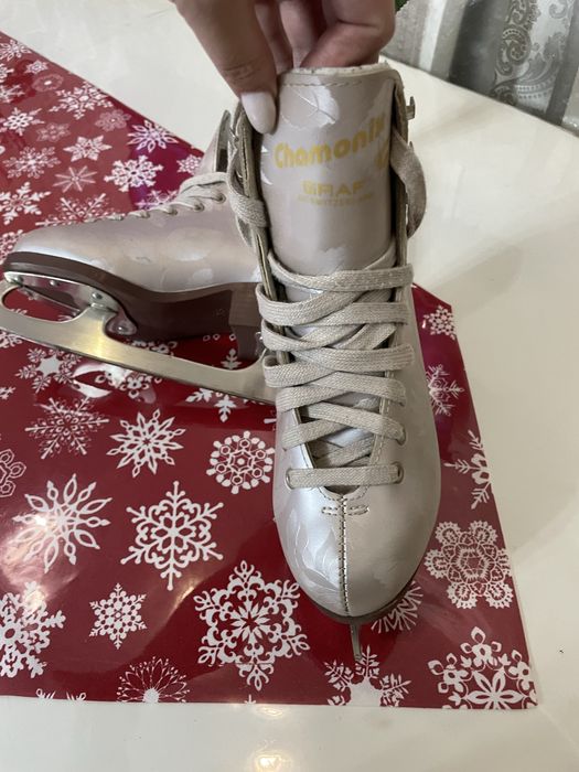 Коньки фигурные профессиональные