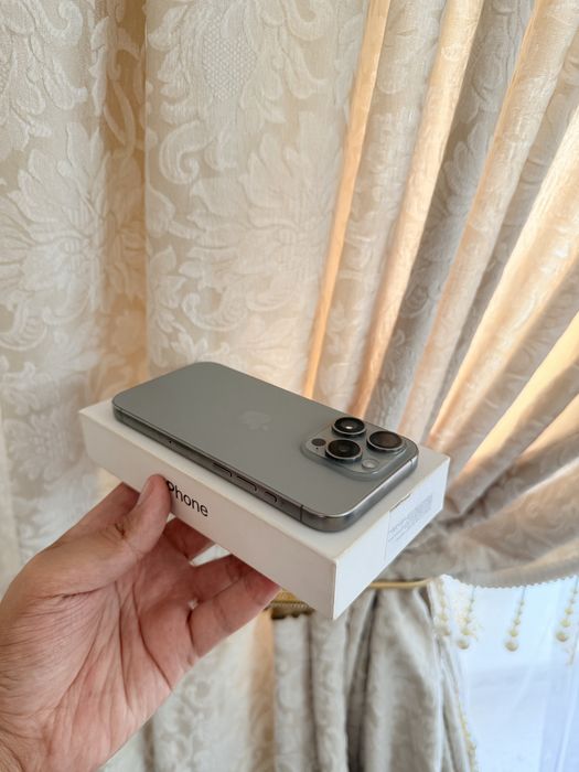 iPhone 15 Pro 128Gb - В идеальном состоянии