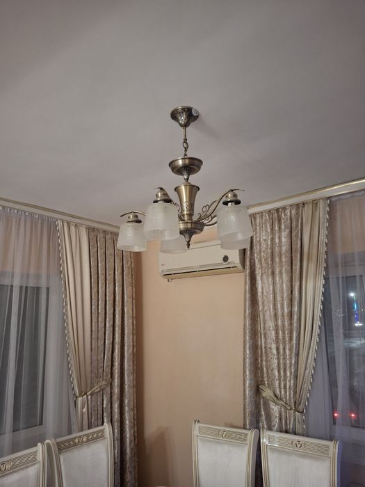 люстра продаётся