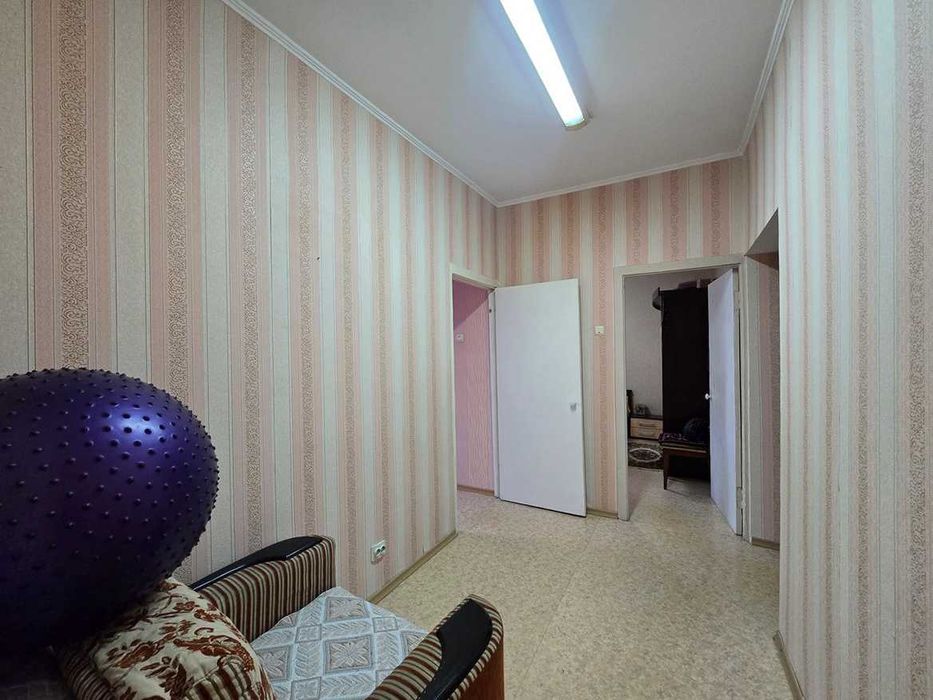 Продам 4-комнатную квартиру Орбита 2