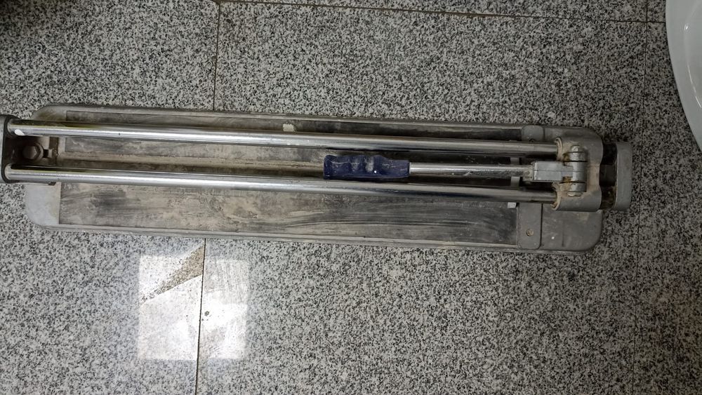 Плиткорез продам