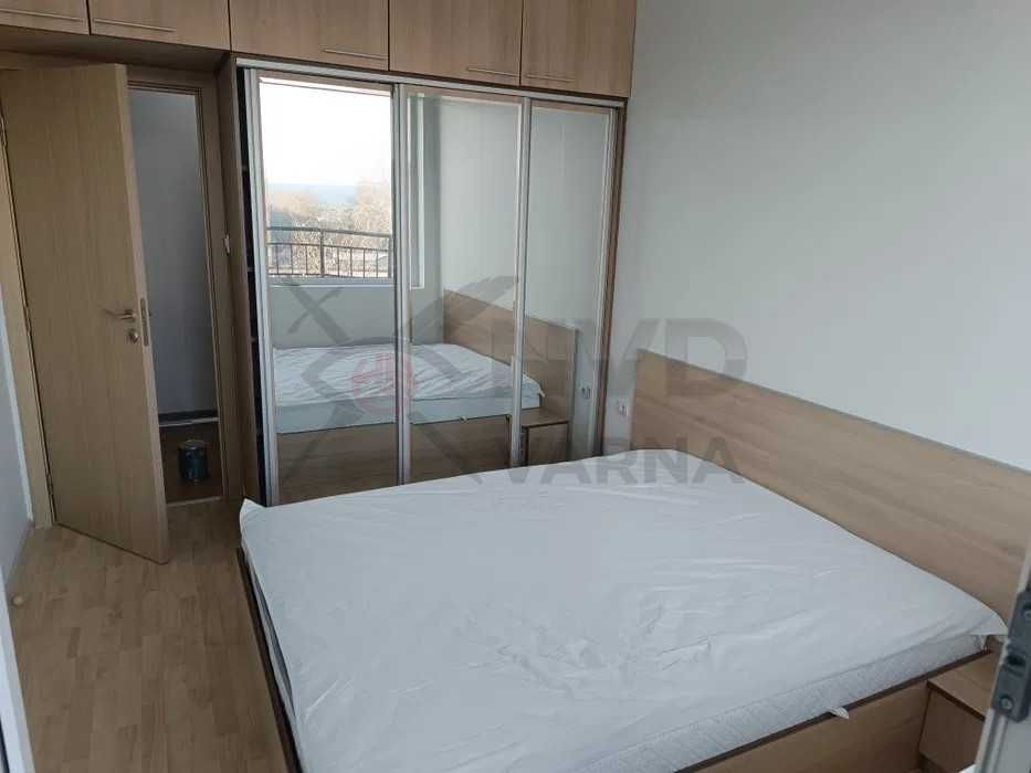 Дава се под наем двустаен апартамент във Възраждане 1! 21871502