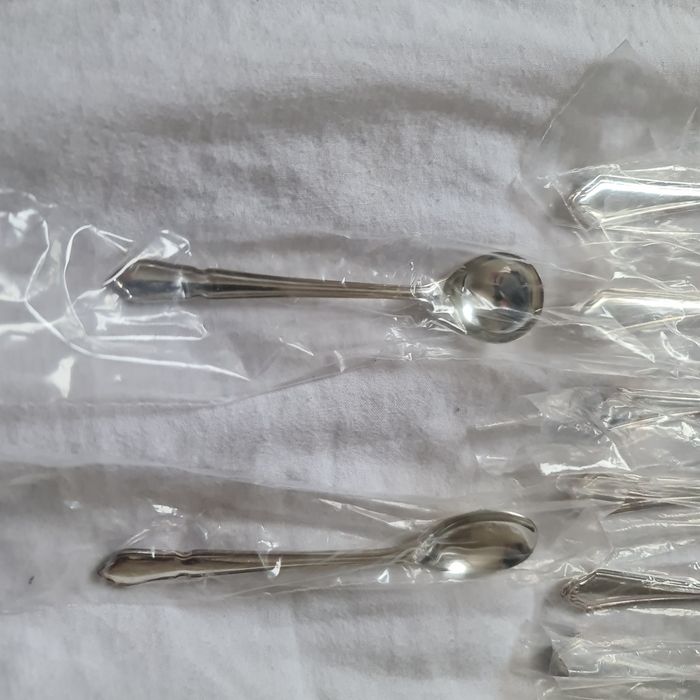 Посребрени прибори ARTHUR PRICE OF ENGLAND